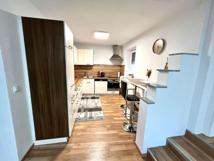 Ab Apartment Moderne Zweizimmerwohnung Villach Extérieur photo
